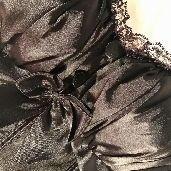 Medium black satin corset - Picture 3 of 6